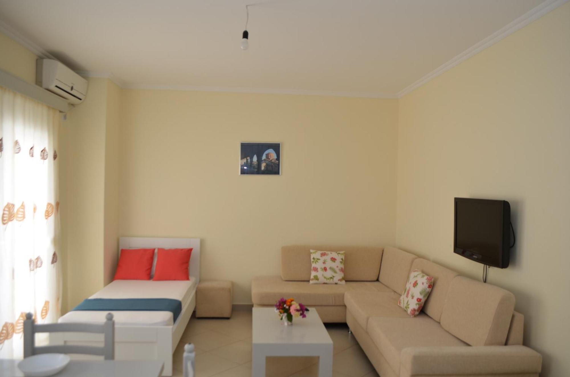 Eri Apartments Sarande Bagian luar foto